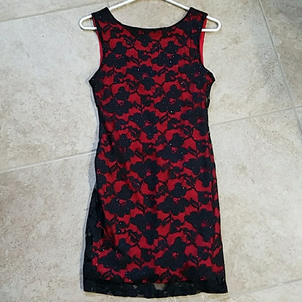 NWOTForever 21 lace red dress